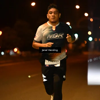 Runner Photo 7714857