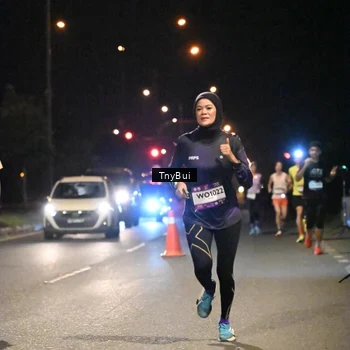 Runner Photo 7714878