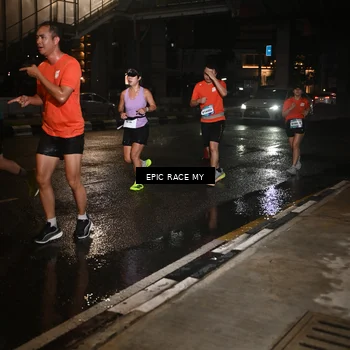 Runner Photo 7714880