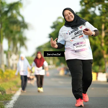 Runner Photo 7714889