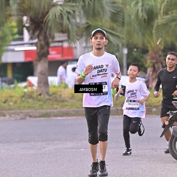 Runner Photo 7714894