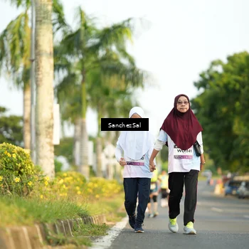 Runner Photo 7714898
