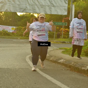 Runner Photo 7714899