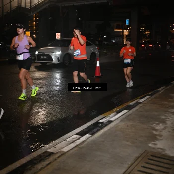 Runner Photo 7714900