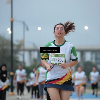 Runner Photo 7714902