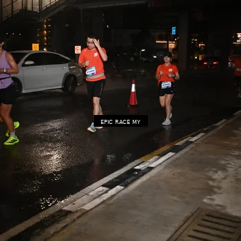 Runner Photo 7714903