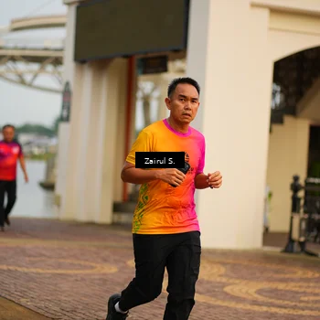 Runner Photo 7714917
