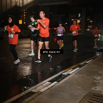 Runner Photo 7714923