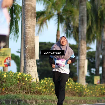 Runner Photo 7714932