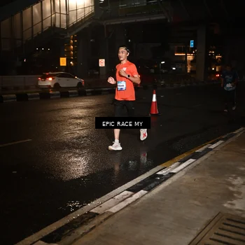 Runner Photo 7714937