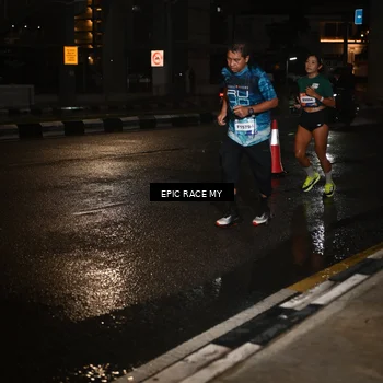 Runner Photo 7714951