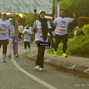 Runner Photo 7714952