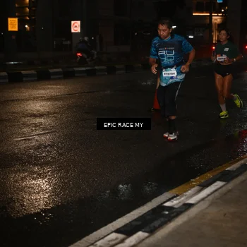 Runner Photo 7714953