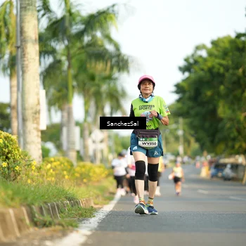 Runner Photo 7715001