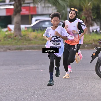 Runner Photo 7715006
