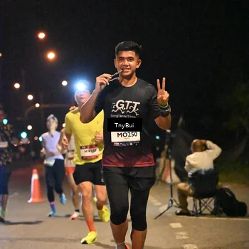 Runner Photo 7715012