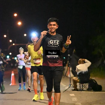 Runner Photo 7715049