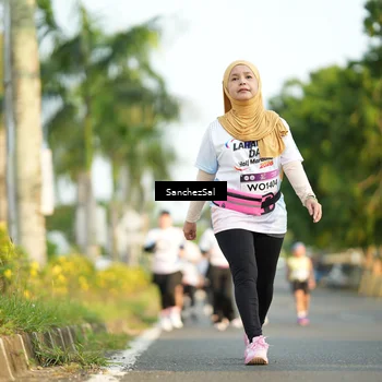 Runner Photo 7715050