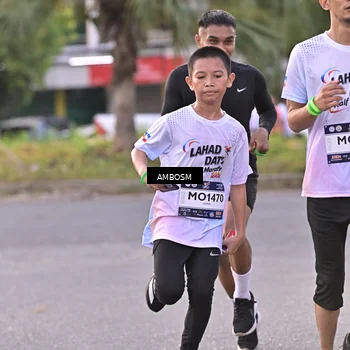Runner Photo 7715057