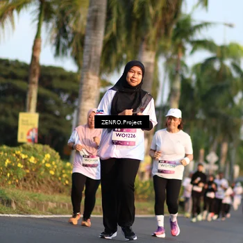 Runner Photo 7715066
