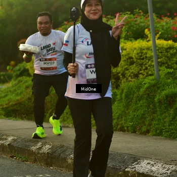 Runner Photo 7715068