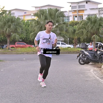 Runner Photo 7715072