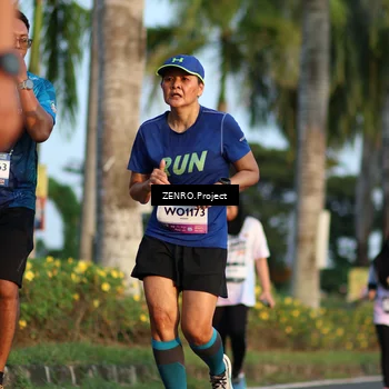 Runner Photo 7715073