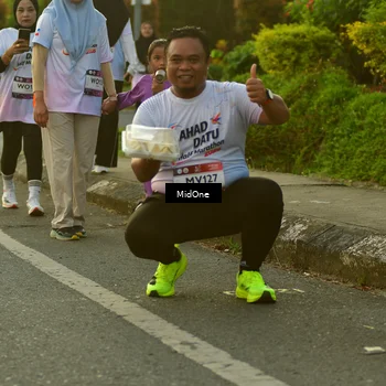Runner Photo 7715076