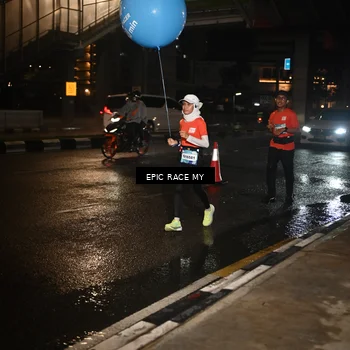 Runner Photo 7715087