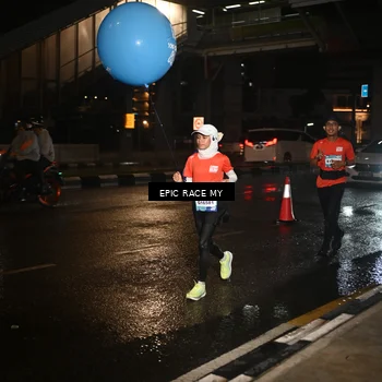 Runner Photo 7715088