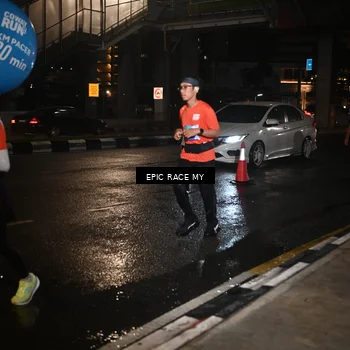 Runner Photo 7715089