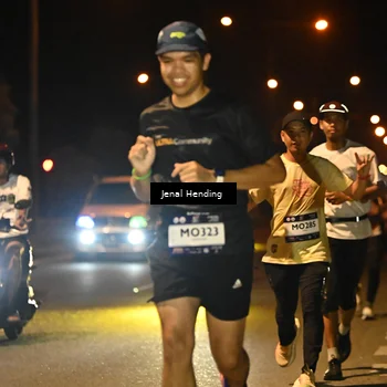 Runner Photo 7715093