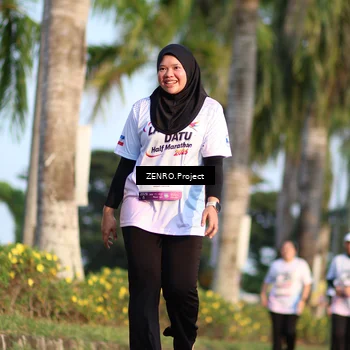 Runner Photo 7715096