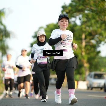 Runner Photo 7715097