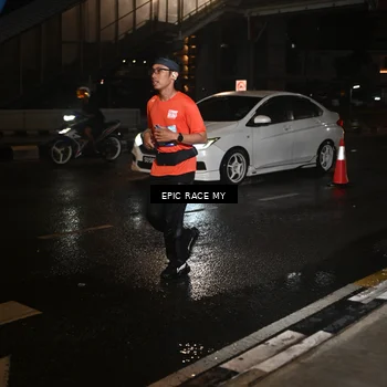 Runner Photo 7715113