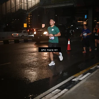 Runner Photo 7715127