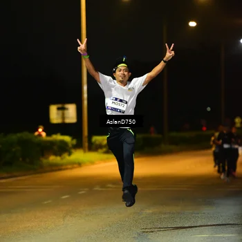 Runner Photo 7715138