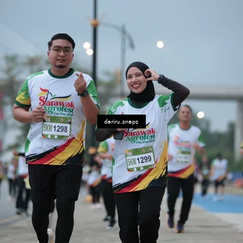 Runner Photo 7715140