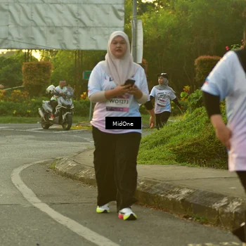 Runner Photo 7715141