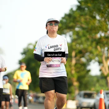 Runner Photo 7715150