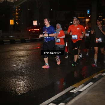 Runner Photo 7715152