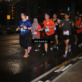 Runner Photo 7715180