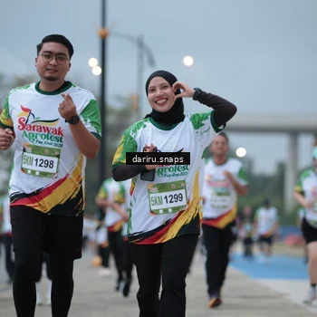 Runner Photo 7715190