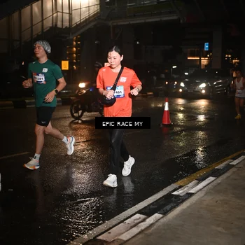 Runner Photo 7715202