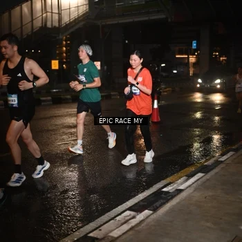 Runner Photo 7715206