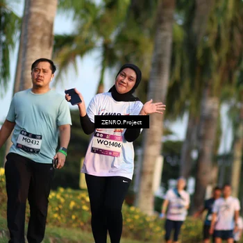 Runner Photo 7715213