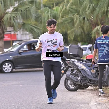 Runner Photo 7715244