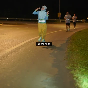 Runner Photo 7715248