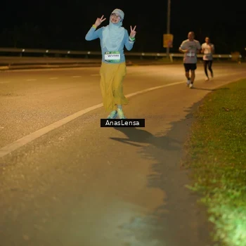 Runner Photo 7715258