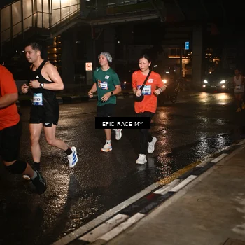 Runner Photo 7715260